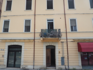 La facciata dell'edificio